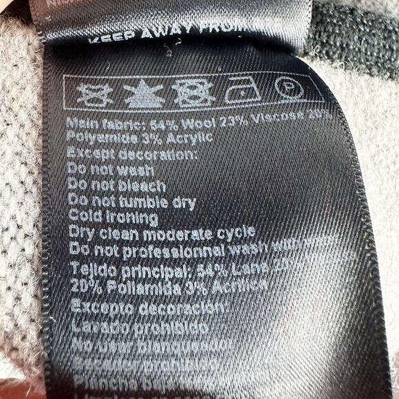 BA&SH Cape Colorblock Poncho Black Grey Lace Up Wool
Blend One Size Hooded - Picture 7 of 9